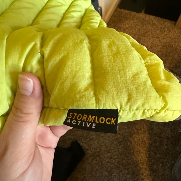Jack Wolfskin Women’s XL polyester filled down jacket - Picture 8 of 8